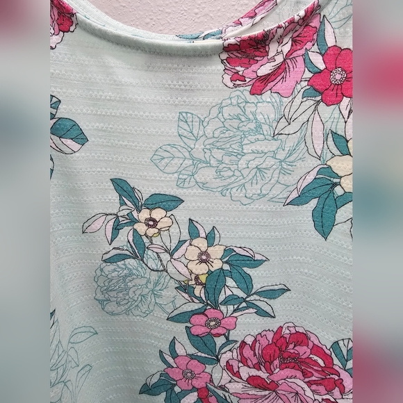 Torrid Ruffle Tanktop 0 - Picture 2 of 7